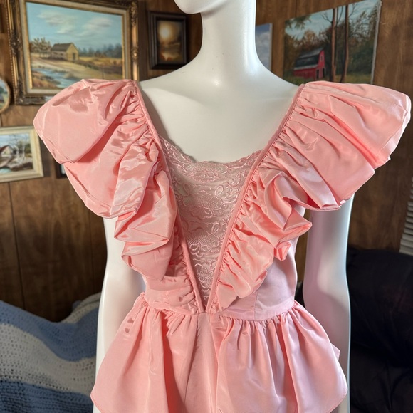 Vintage Peach Ruffle Dress - Picture 7 of 8